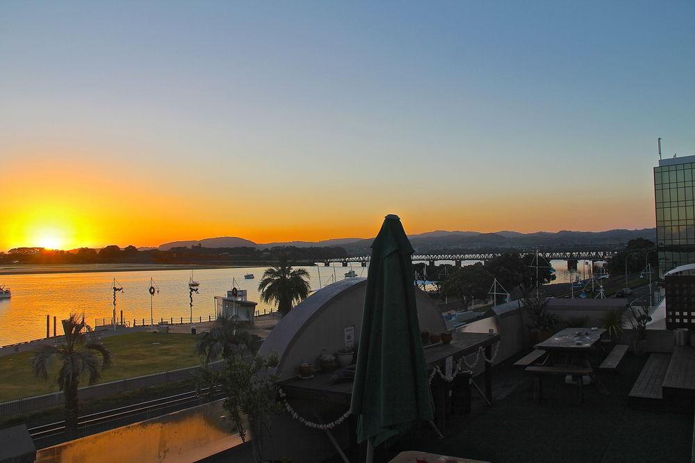 Harbourside City Backpackers Tauranga Ngoại thất bức ảnh